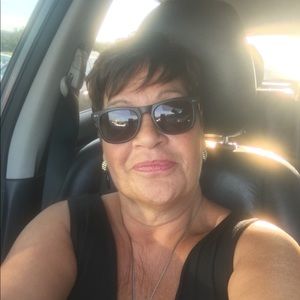 Meet your Posher, Donna